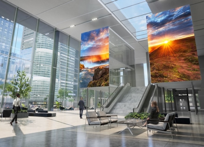 SONY Crystal LED видео стена - инсталация в лоби пространство